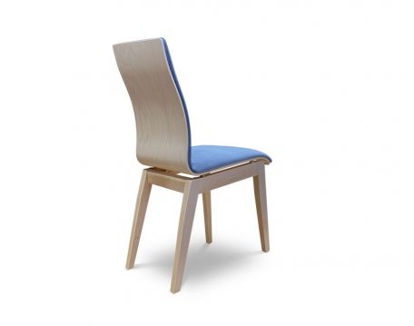 Krēsls Hilda zils  Kājas: masīvs dižskabārdis, lakots Muguriņa: saplāksnis+ audums