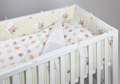Zīdaiņu gultasveļa ar zvaigznēm Star izgatavota no 100% kokvilnas